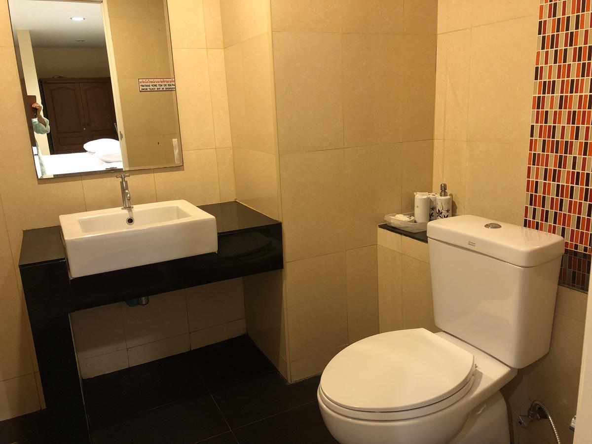 Naithon Beach Residence Екстер'єр фото